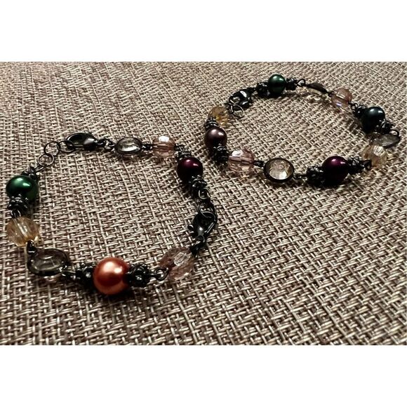 Two jewel tone beaded faux pearl bracelets for girls or for very small wrists. - Picture 6 of 11